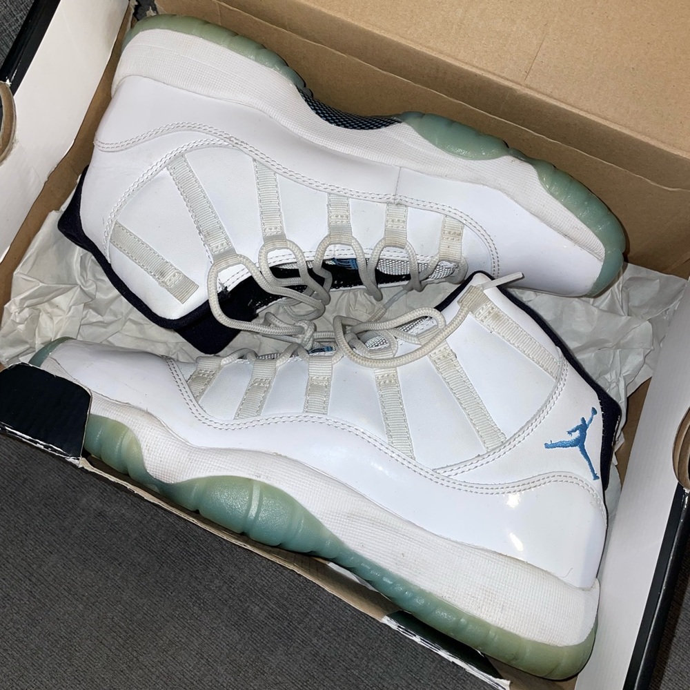 Retro Jordan’s Legend Blue 11 High